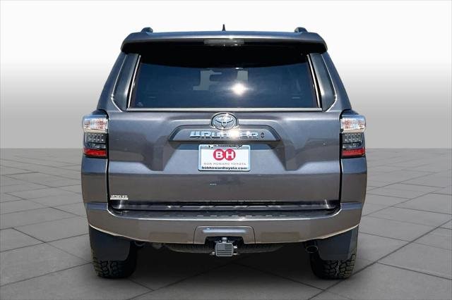 Certified Used 2022 MAGNETIC GRAY MET. Toyota  image 5
