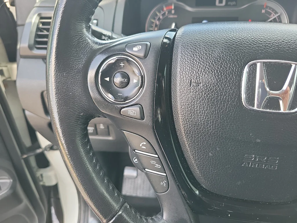 Used 2017 White Diamond Pearl Honda RTL-E image 21