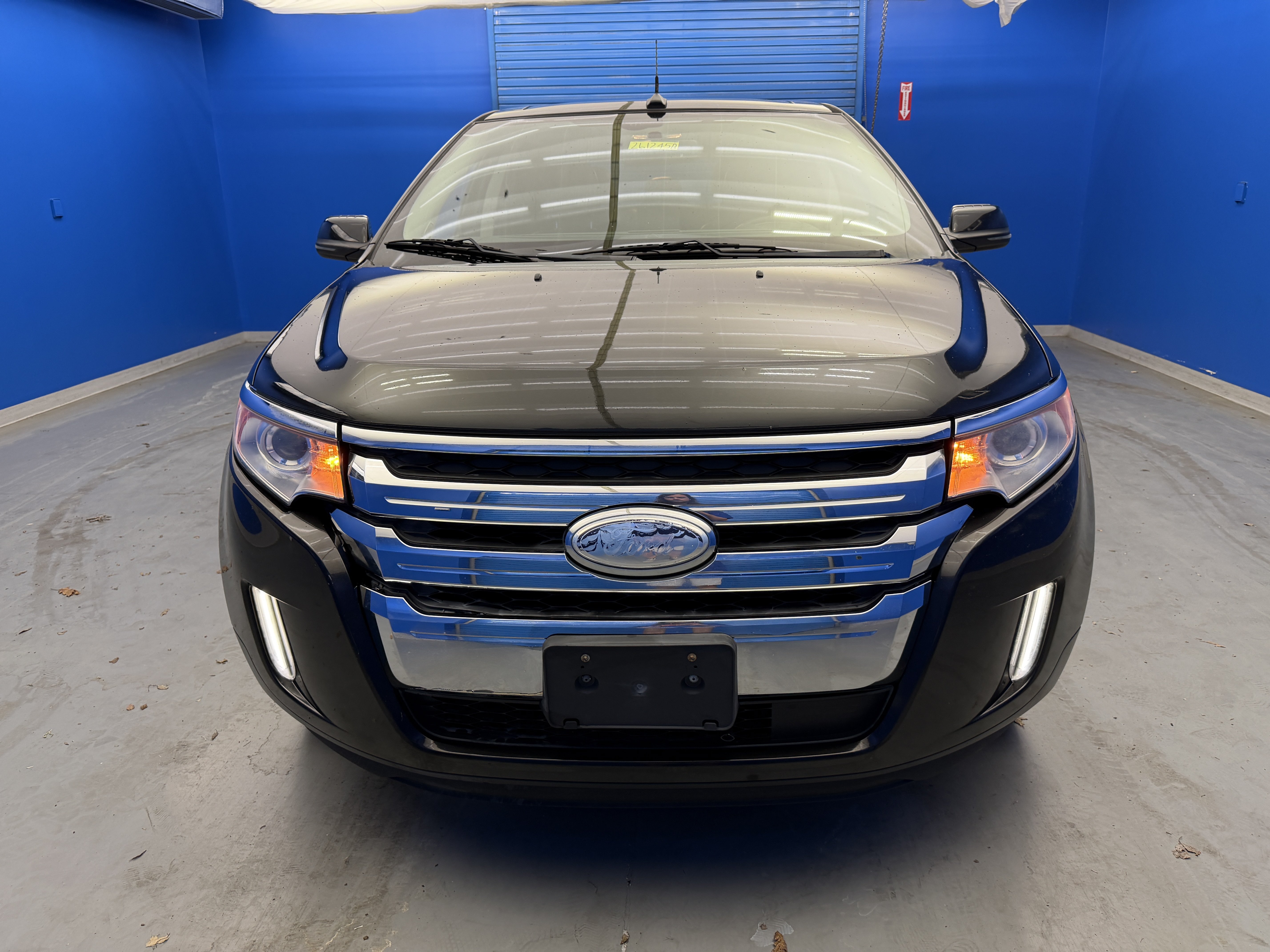 Used 2013 Tuxedo Black Metallic Ford Limited image 3