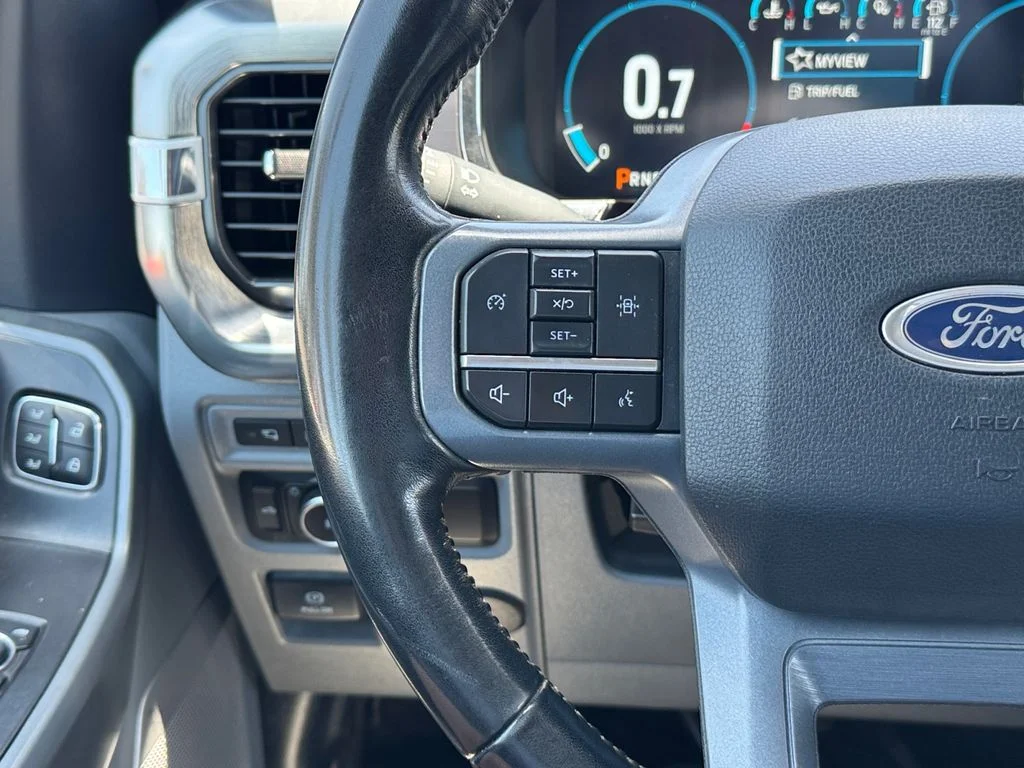 Used 2023 White Ford Lariat image 11