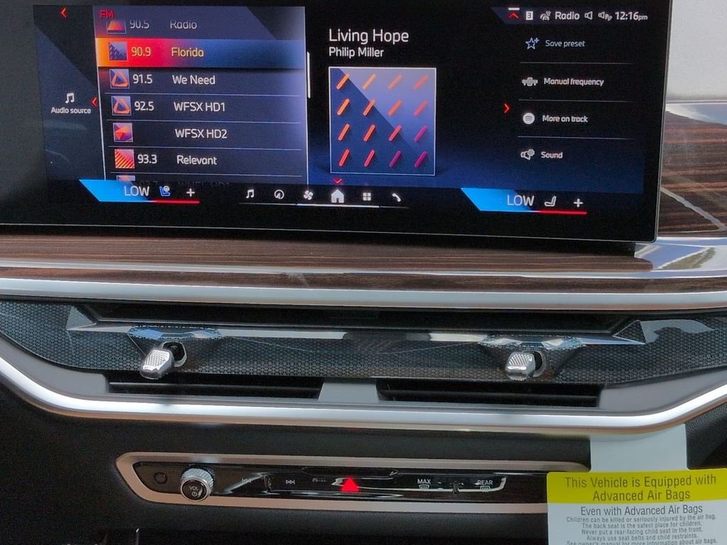 New 2027 Alpine White BMW xDrive40i image 18