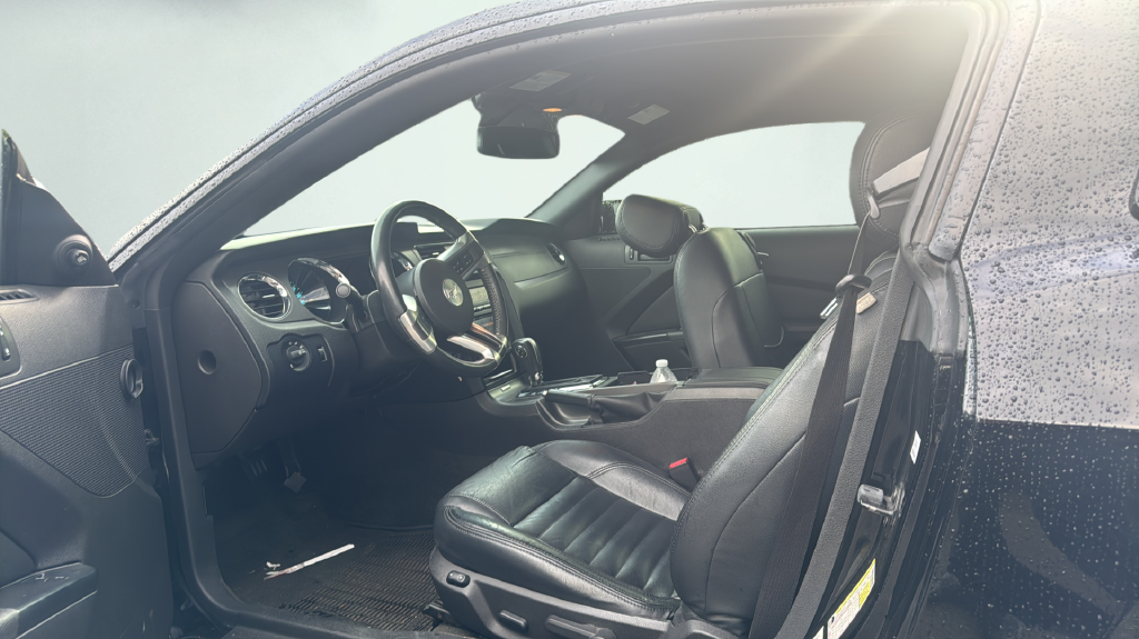 Used 2014 Black Ford GT image 14