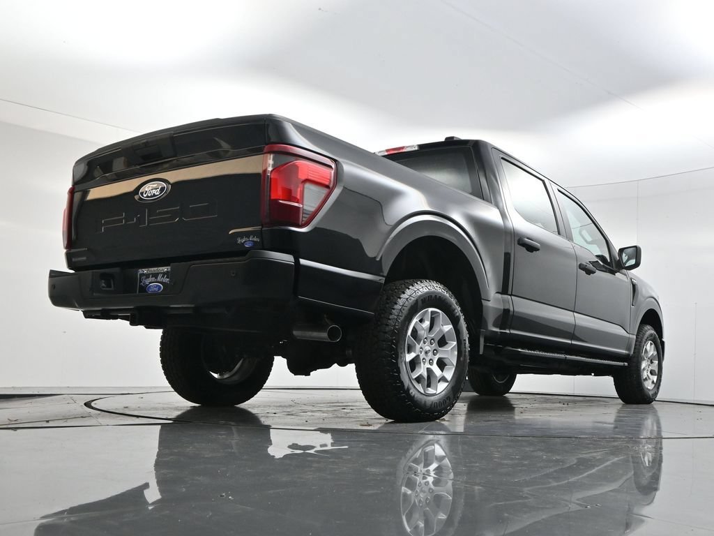 Used 2025 Black Metallic Ford XL image 49