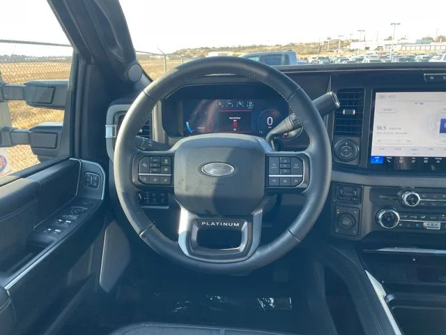 2026 Ford F-250 Super Duty Platinum - Photo 13