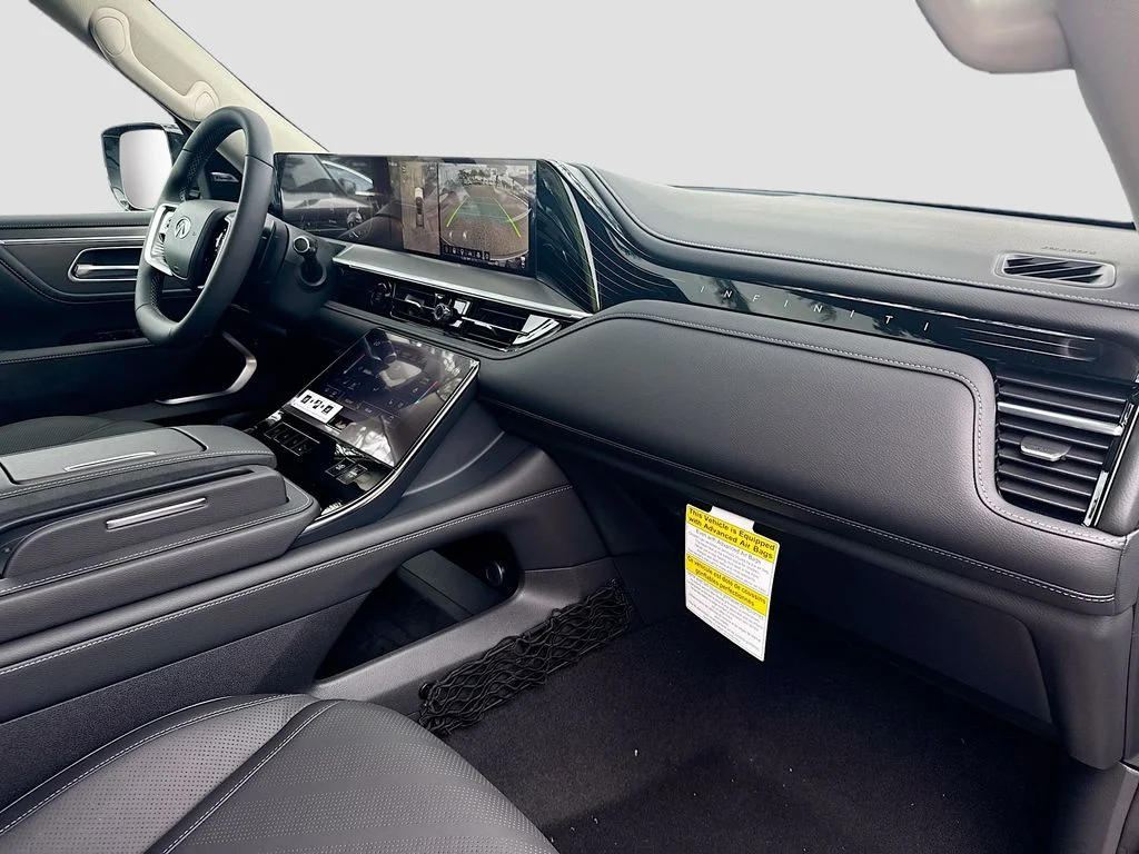 New 2026 BLACK OBSIDIAN INFINITI Luxe 2WD image 32