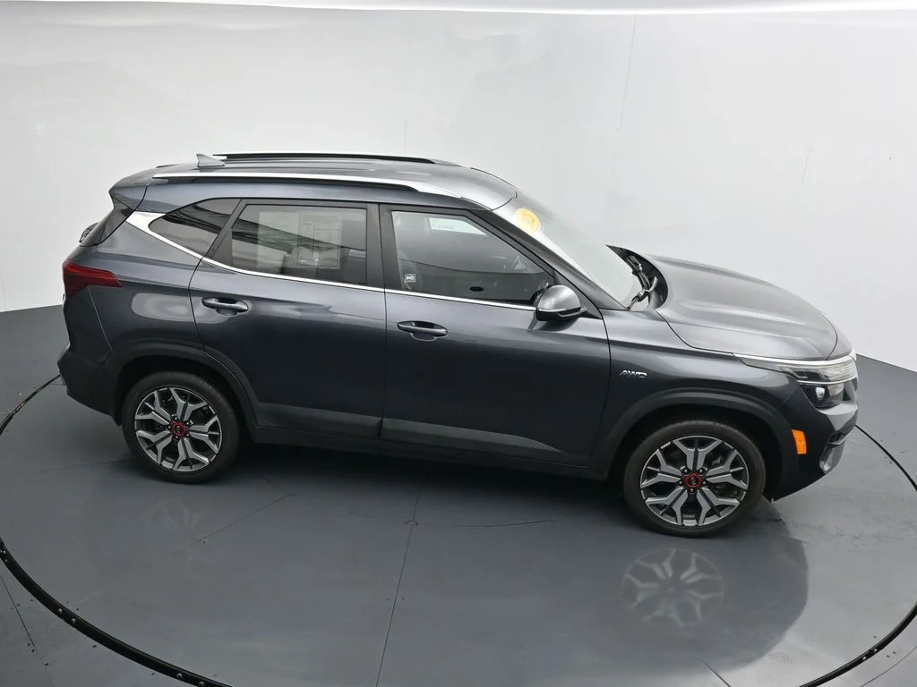 Used 2021 Gray Kia S image 36