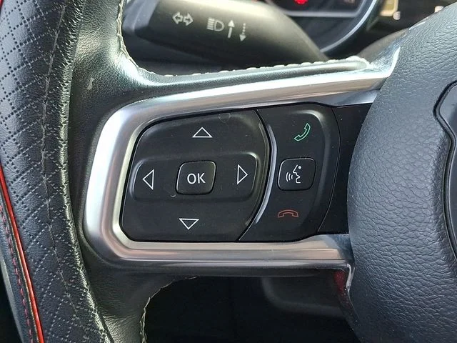 Used 2019 Red Jeep Unlimited Sahara image 23