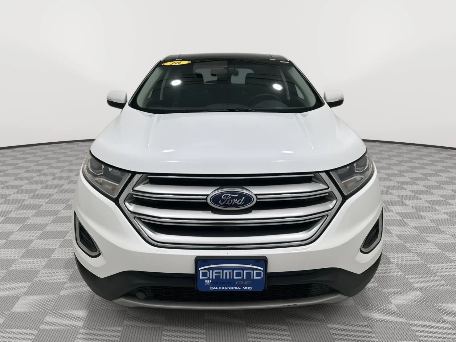 Used 2016 Oxford White Ford SEL image 8