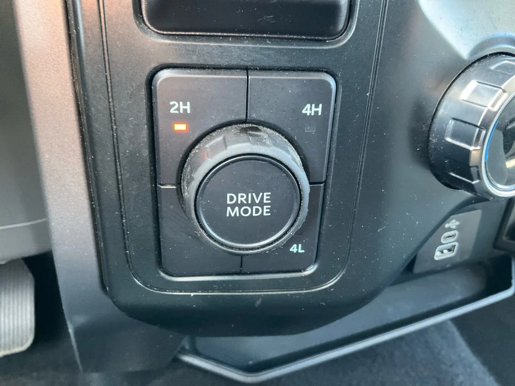 Used 2025 White Ford XLT image 33