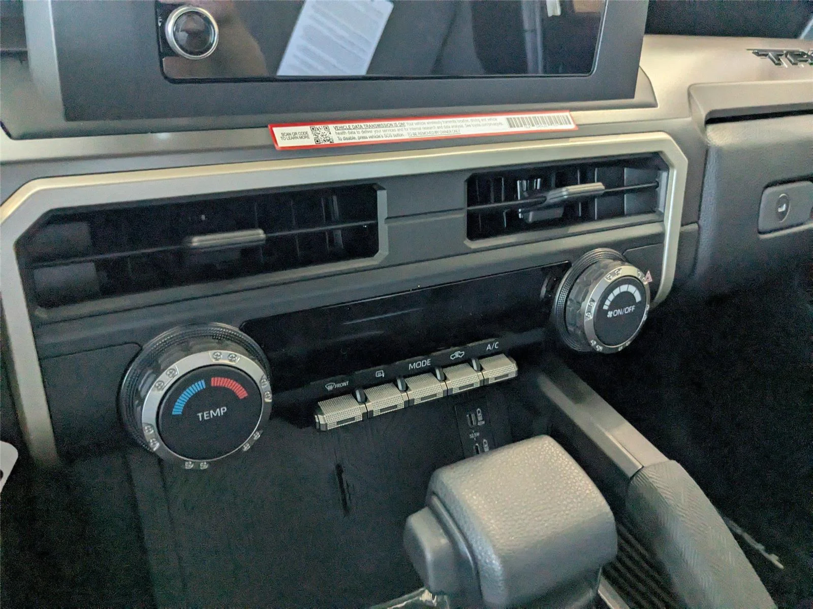 2025 Toyota Tacoma SR5 - Photo 16