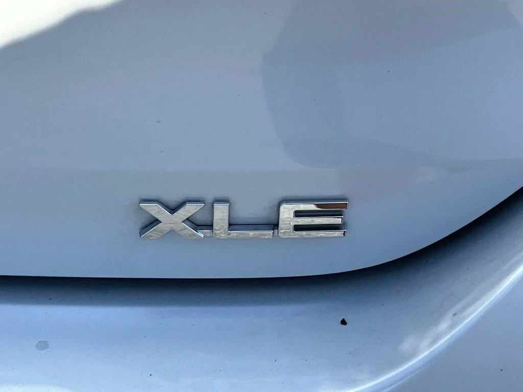 Used 2026 Beige Toyota XLE image 9
