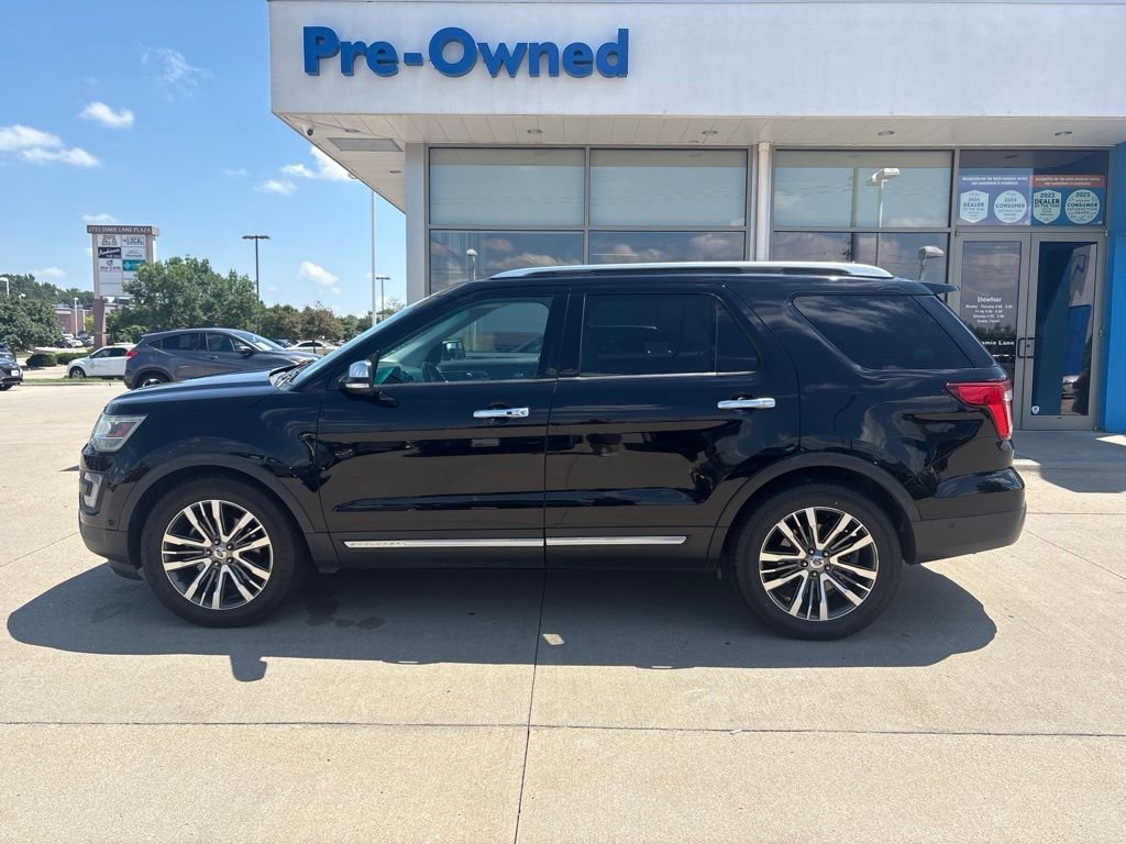 Used 2016 Black Ford Platinum image 8