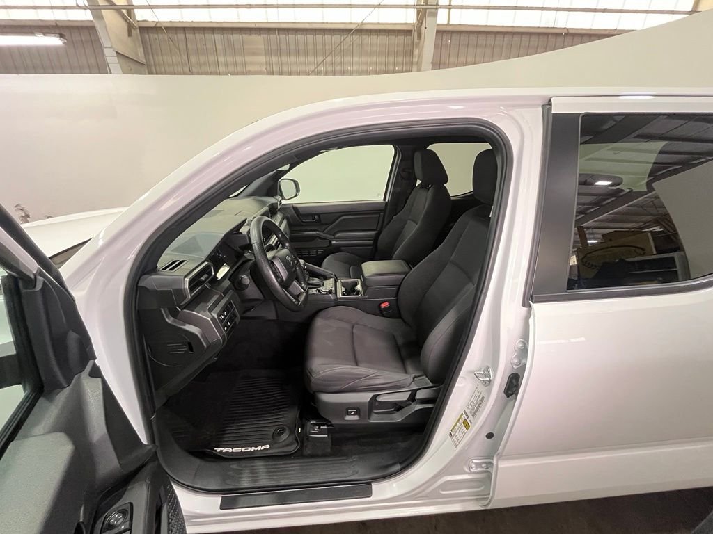 Used 2024 Ice Toyota SR5 image 15