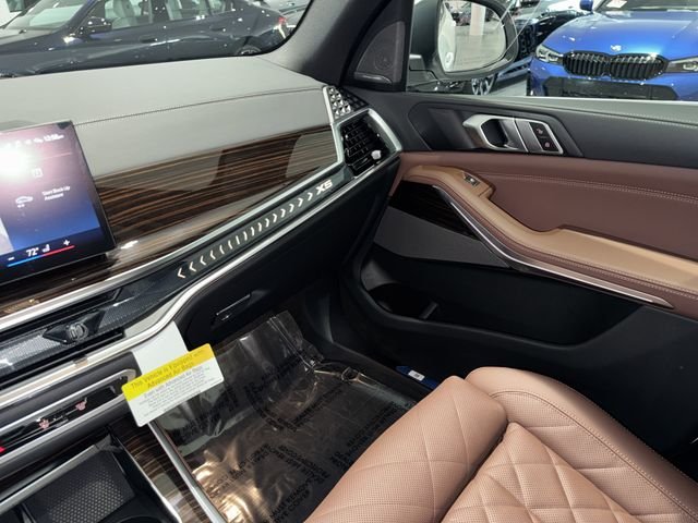 New 2026 Mineral White Metallic BMW xDrive40i image 21