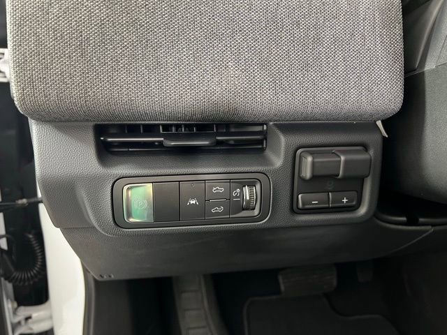 2026 GMC Sierra EV Elevation - Photo 18