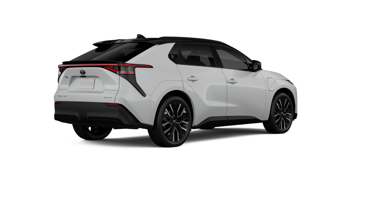 New 2026 Wind Chill Pearl with Midnight Black Metallic roof Toyota Limited image 23