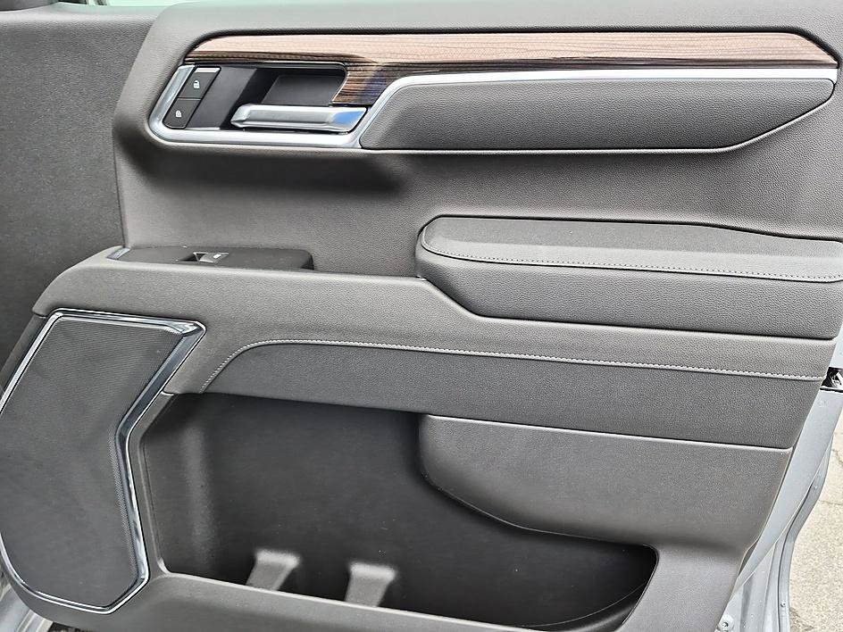 New 2026 Sterling Gray Metallic Chevrolet LT Trail Boss image 33
