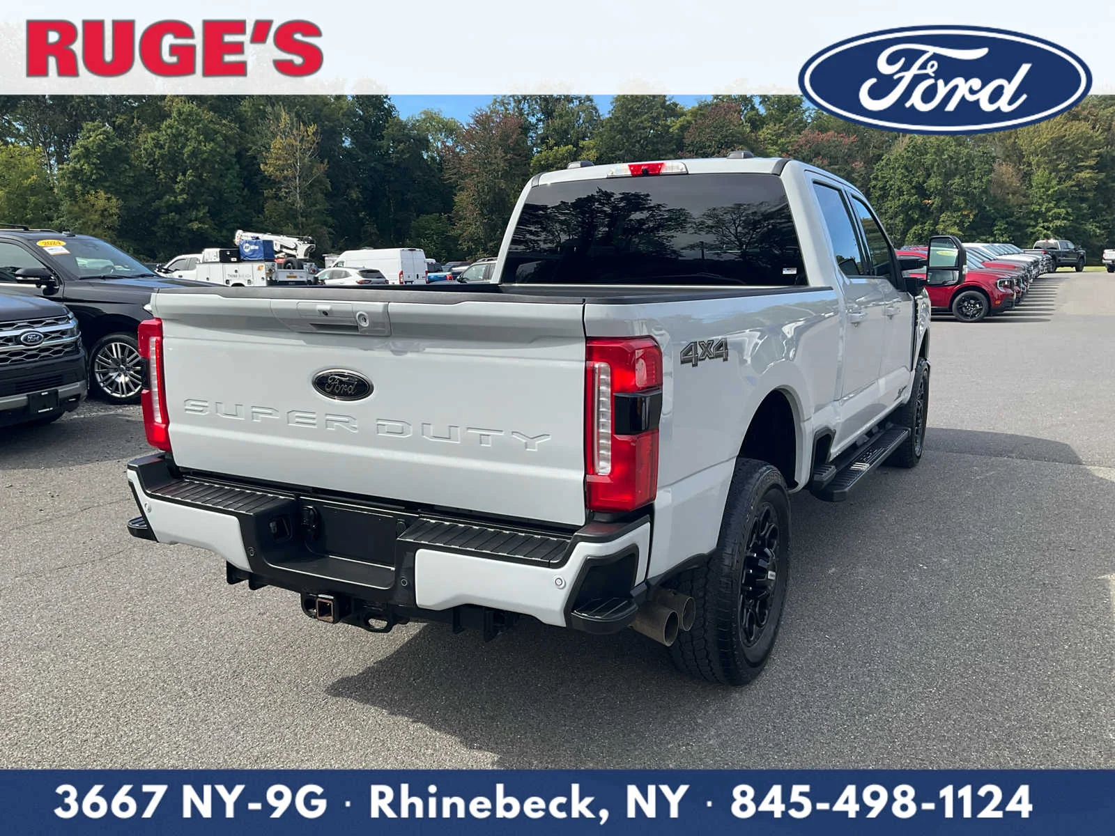 Used 2025 Avalanche Gray Ford XLT image 3