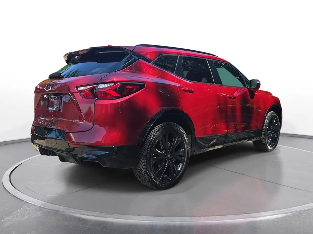 Used 2021 Red Chevrolet RS image 5