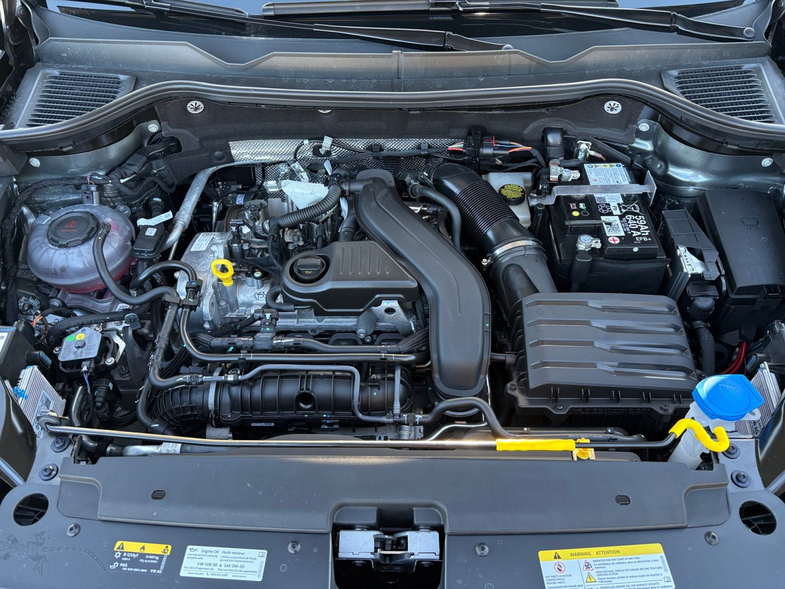 New 2026 Platinum Gray Metallic Volkswagen SE image 11