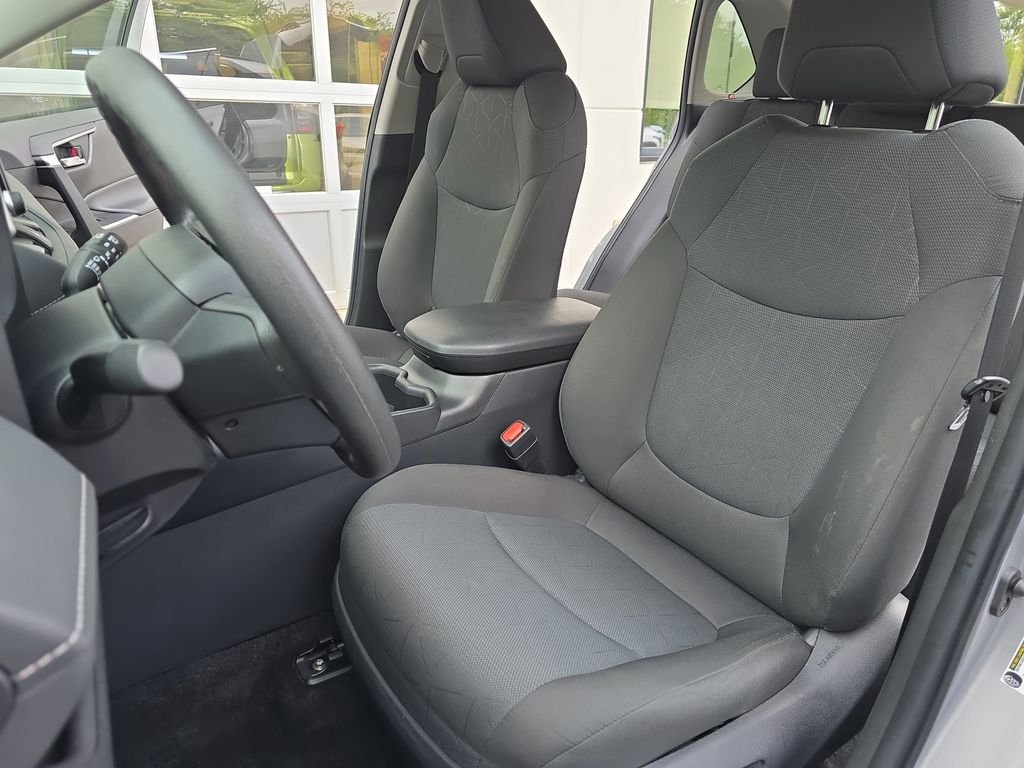 Certified Used 2025 Silver Toyota XLE image 17