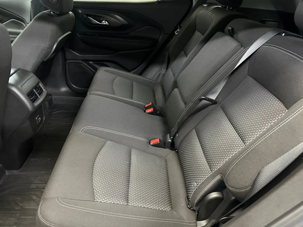 2023 GMC Terrain SLE - Photo 17