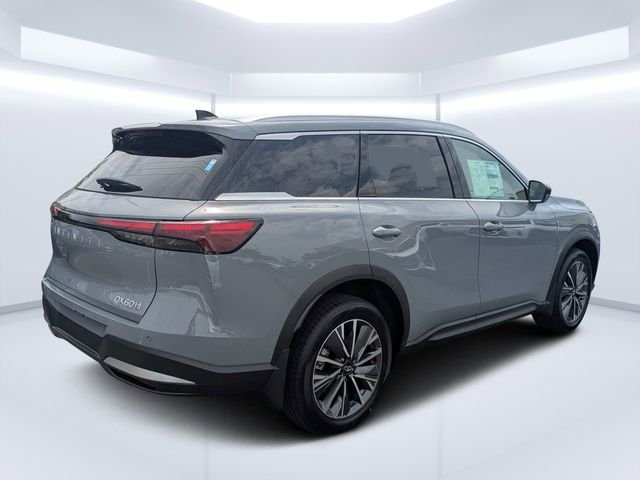 Used 2027 Gray INFINITI LUXE image 3