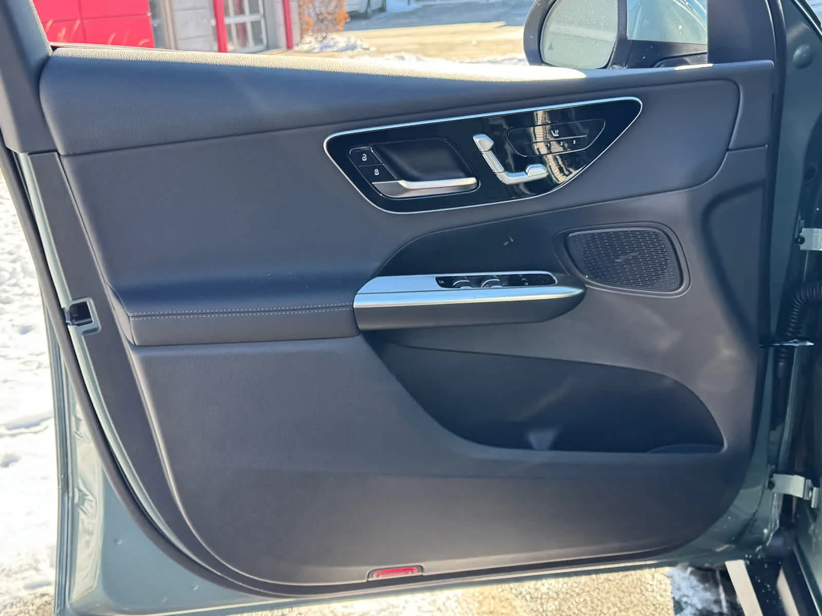 New 2026 Verde Silver Metallic Mercedes-Benz GLC 300 image 16