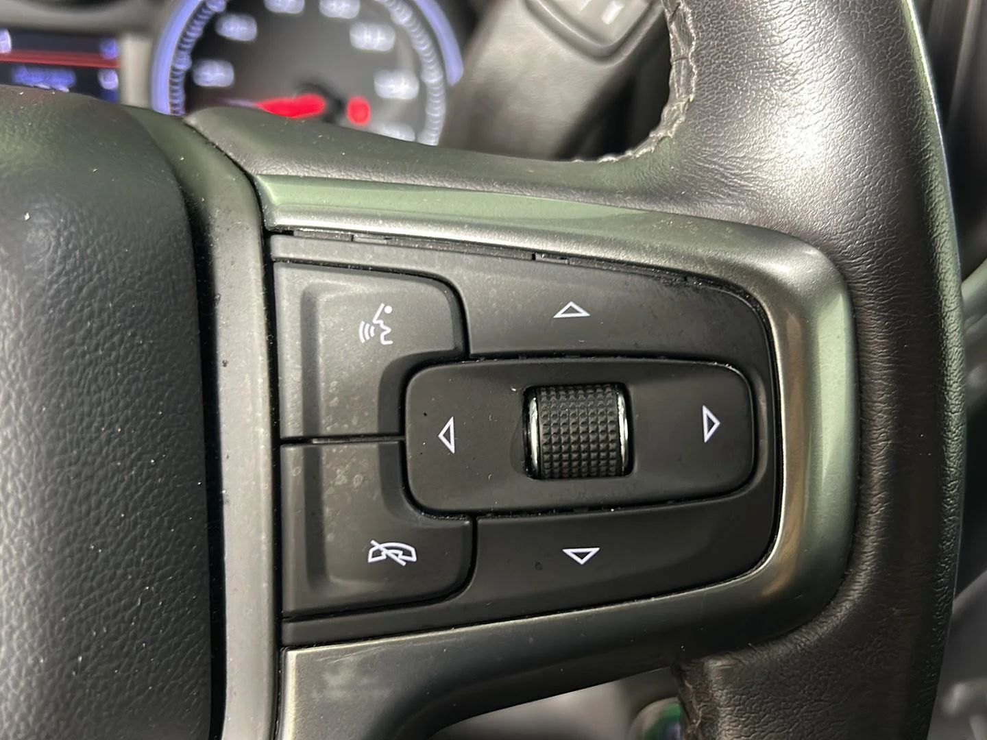 Used 2021 Summit White Chevrolet LT Trail Boss image 23