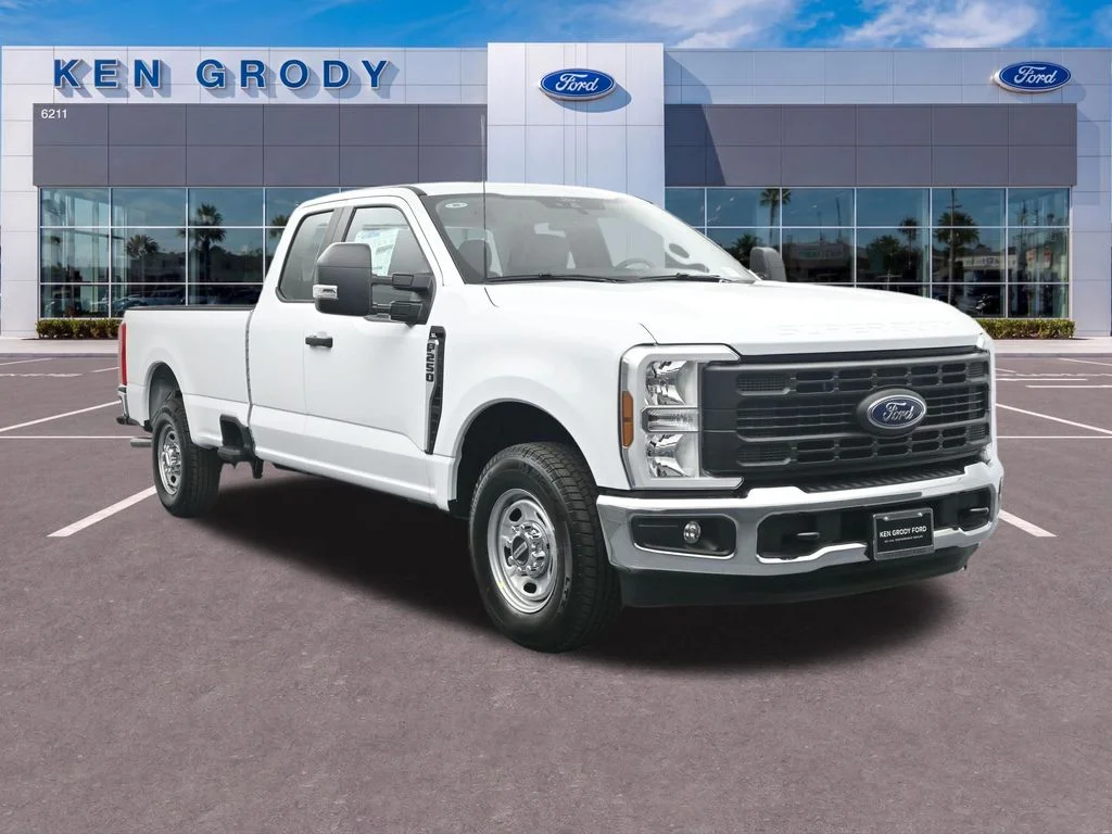 New 2026 Oxford White Ford XL image 1