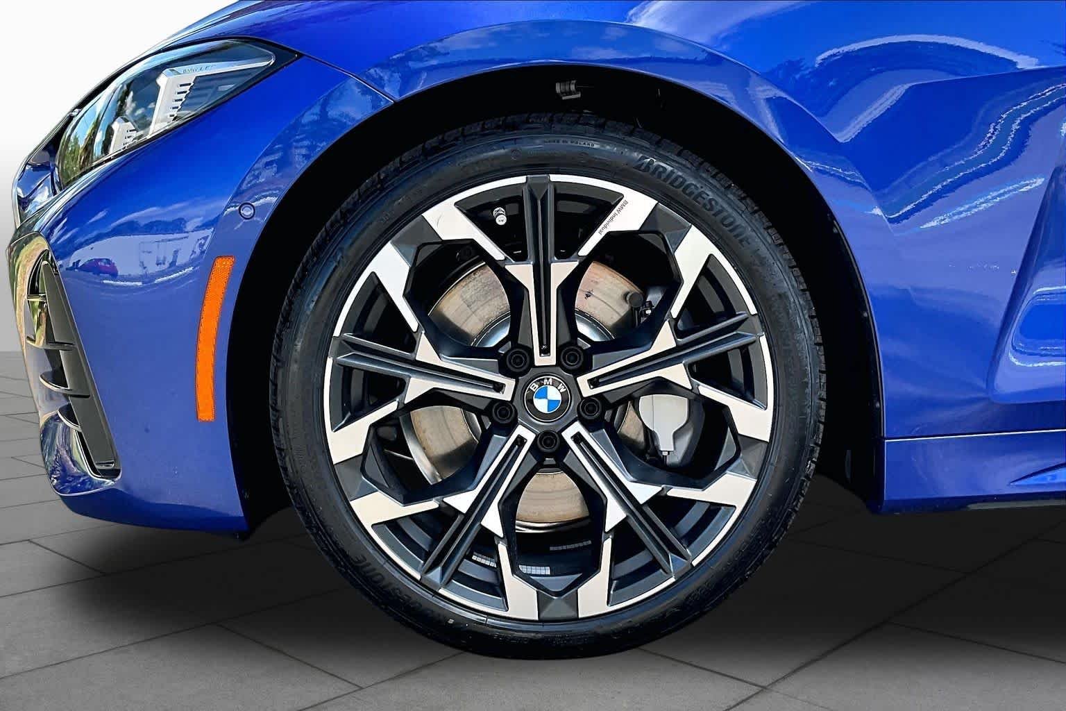 New 2027 Portimao Blue Metallic BMW 430i image 11