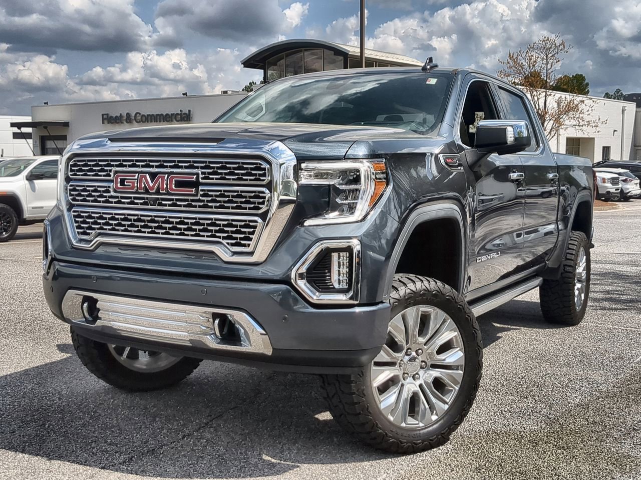 2021 GMC Sierra 4WD Crew Cab Short Box Denali's photo