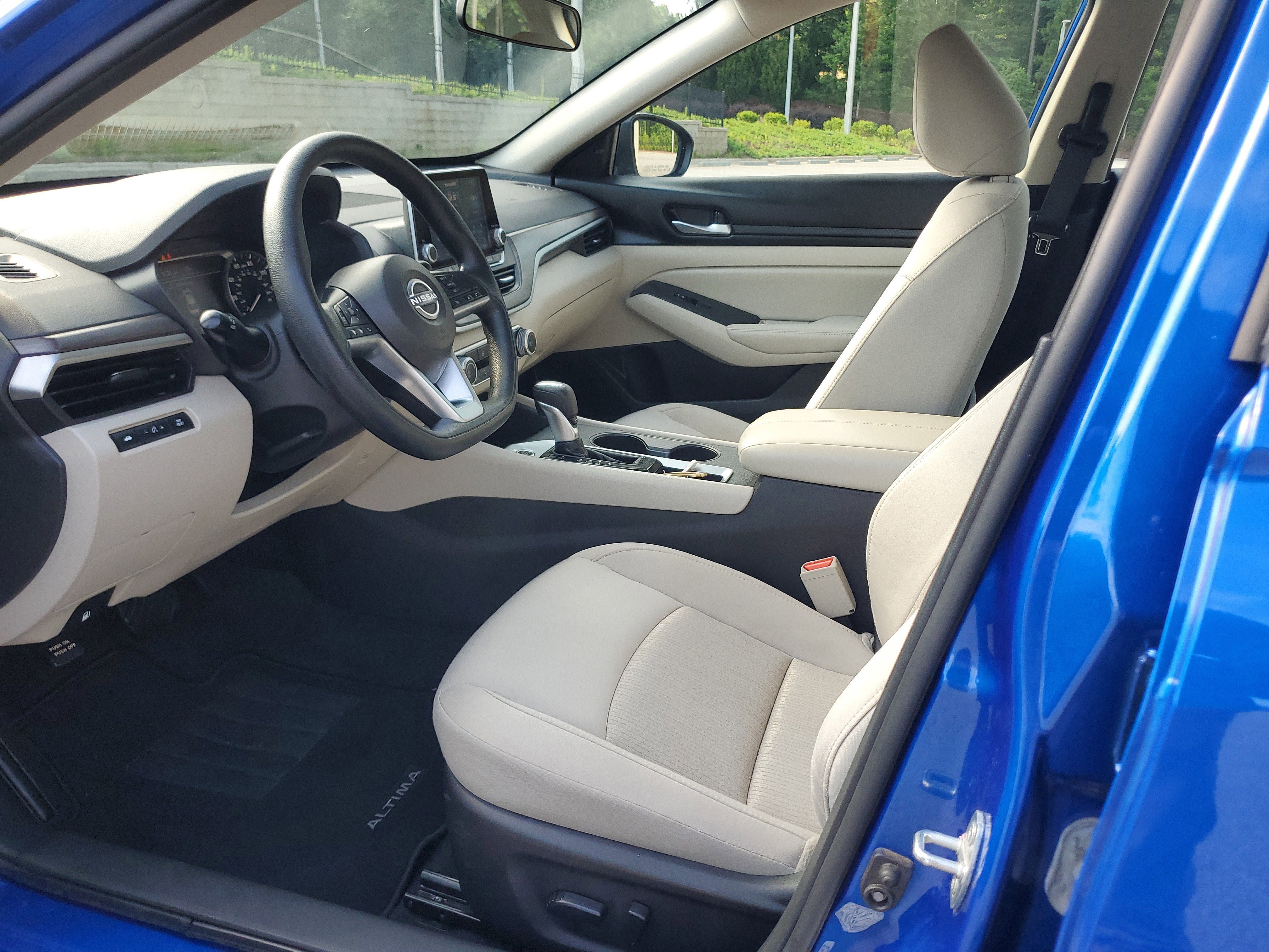 Used 2025 Blue Nissan 2.5 SV image 14