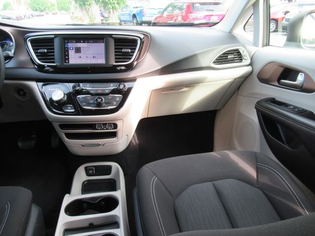 Certified Used 2023 Gray Chrysler LX image 14