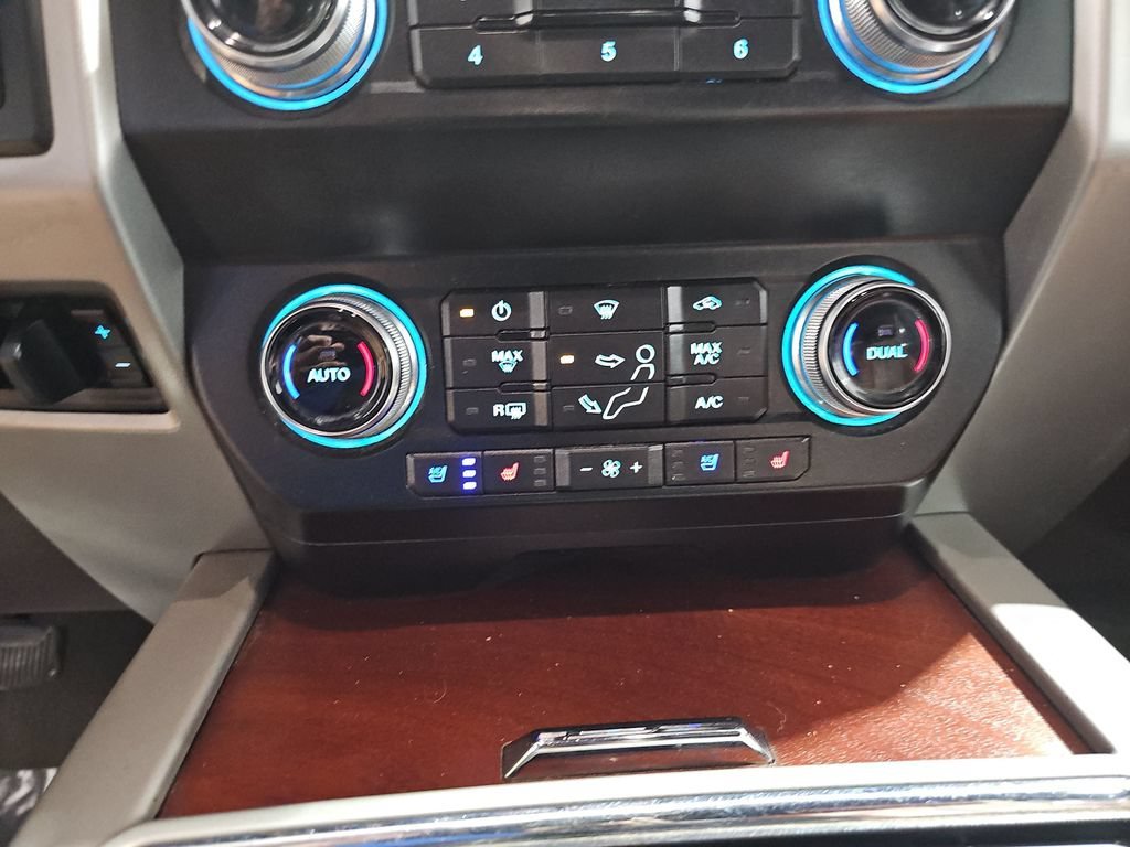 Used 2019 Blue Ford King Ranch image 25