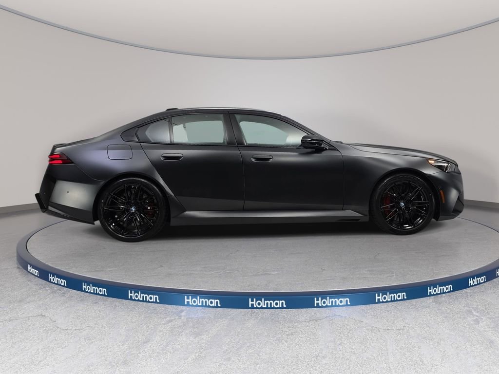 New 2026 Carbon Black Metallic BMW  image 4