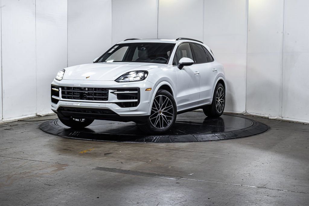 2025 Porsche Cayenne -'s photo