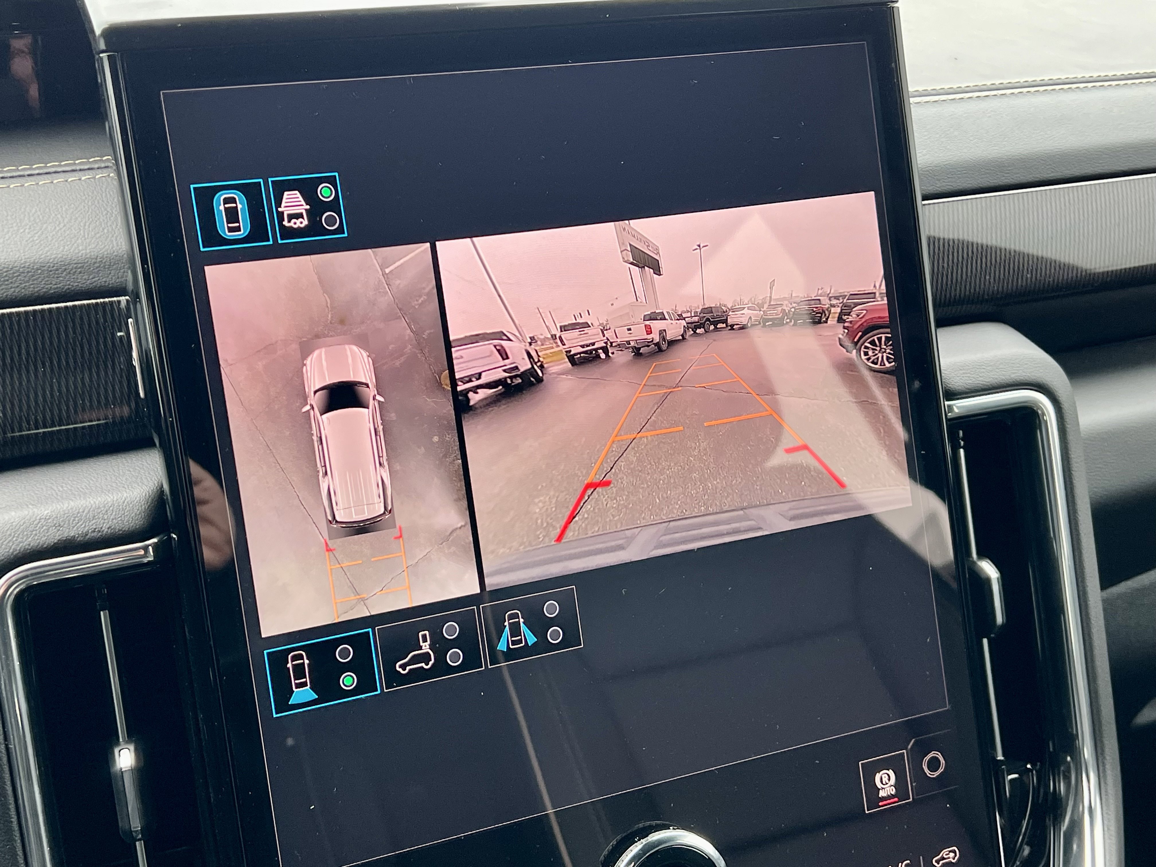 New 2026 Onyx Black GMC Elevation image 24