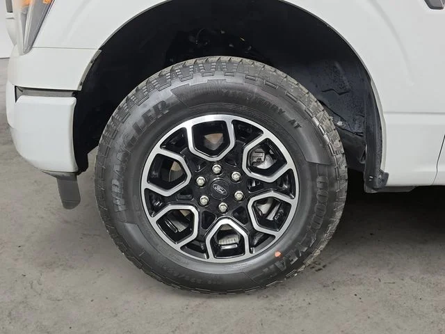 Certified Used 2023 Avalanche Ford XL image 9