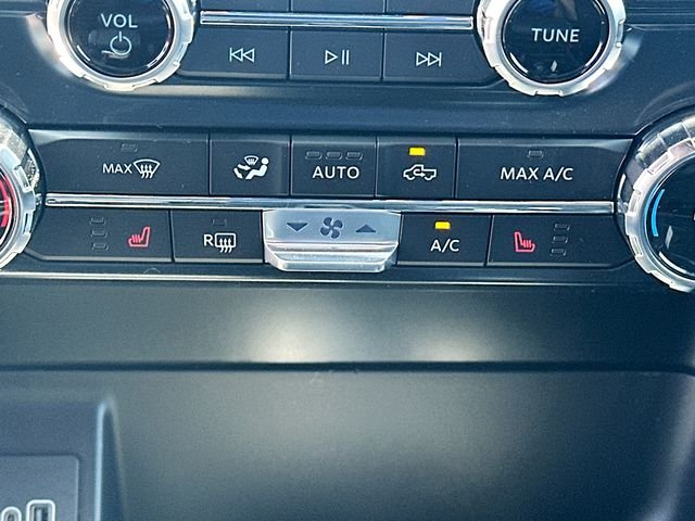 New 2026 Agate Black Metallic Ford XLT image 20