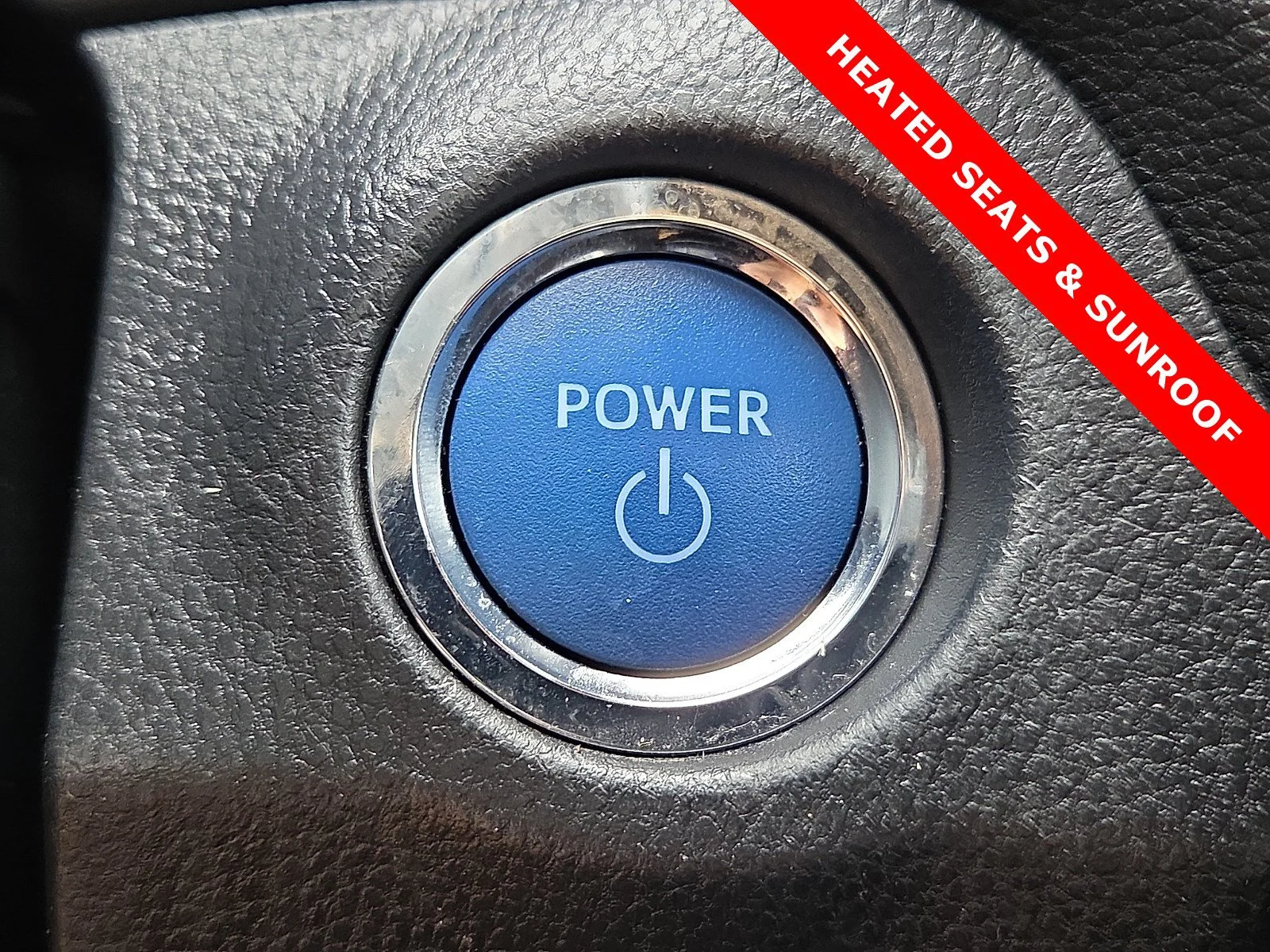Used 2022 Blizzard Pearl/Midnight Black Metallic Toyota Hybrid XSE image 20