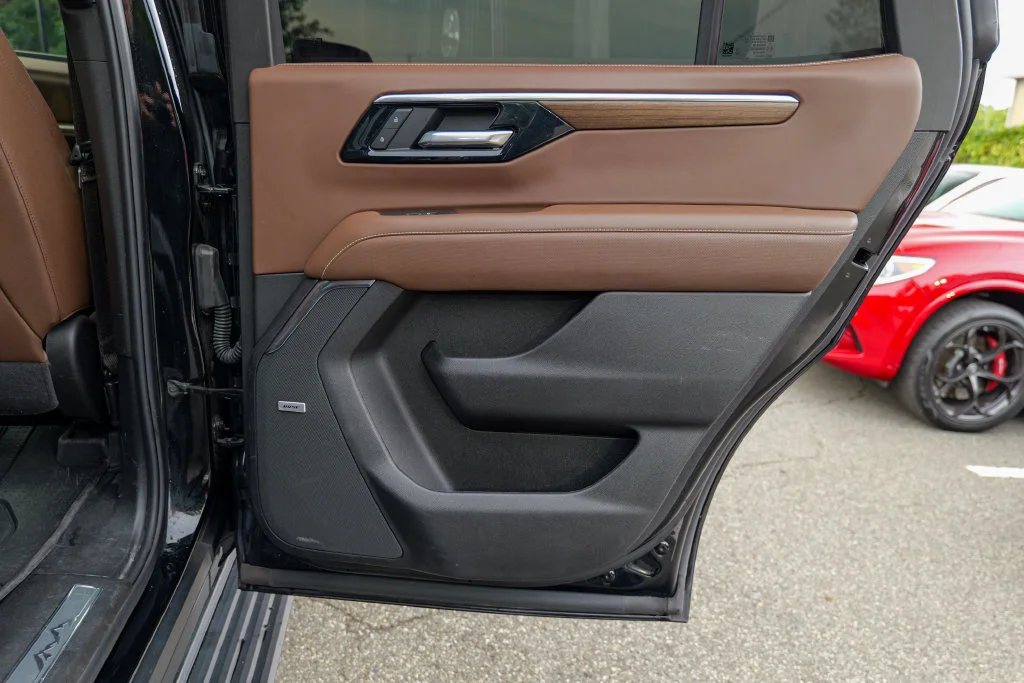 Used 2025 Black Chevrolet High Country image 30
