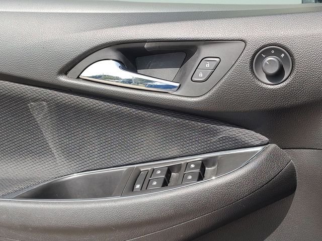 Used 2018 Blue Chevrolet LT image 25