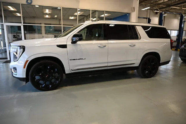 2026 GMC Yukon XL Denali Ultimate - Photo 7