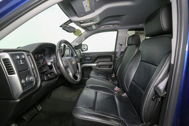 Used 2016 Blue Chevrolet LT image 33