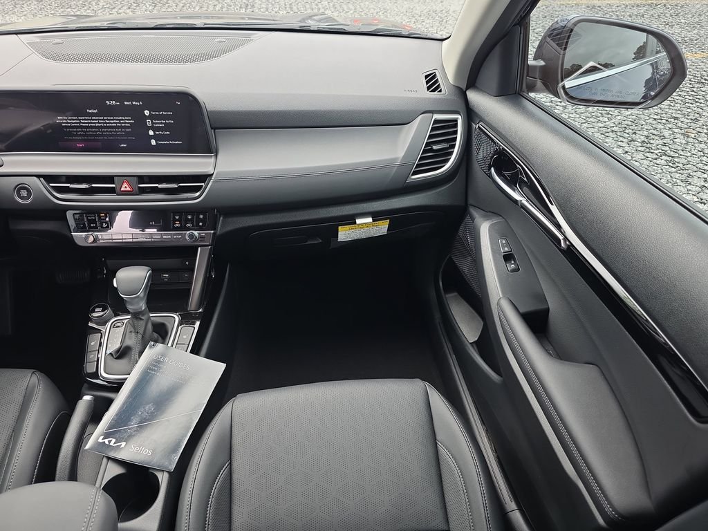 New 2026 Dark Ocean Blue Kia EX image 16