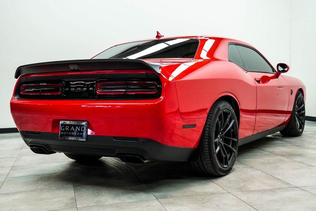 Used 2023 Red Dodge SRT Hellcat Jailbreak image 12