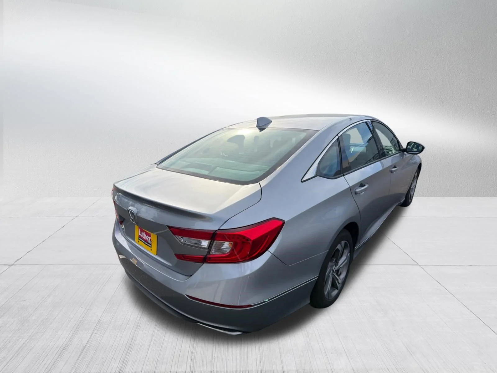 Certified Used 2018 Silver Honda EX-L 1.5T image 12