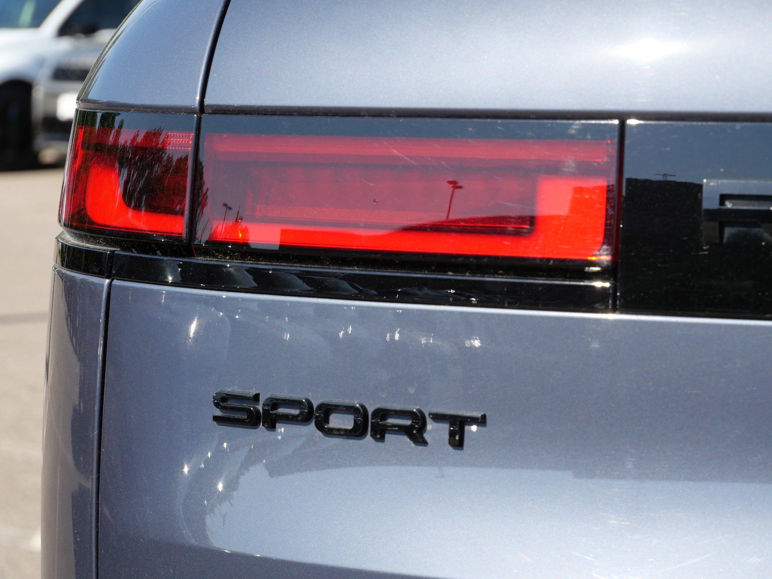 Used 2024 VARESINE BLUE Land Rover Dynamic SE image 11