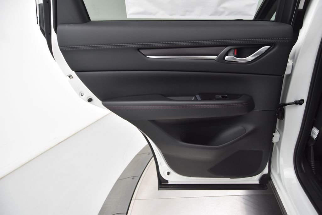 Certified Used 2025 White Metallic Mazda 2.5 S Carbon Edition image 30